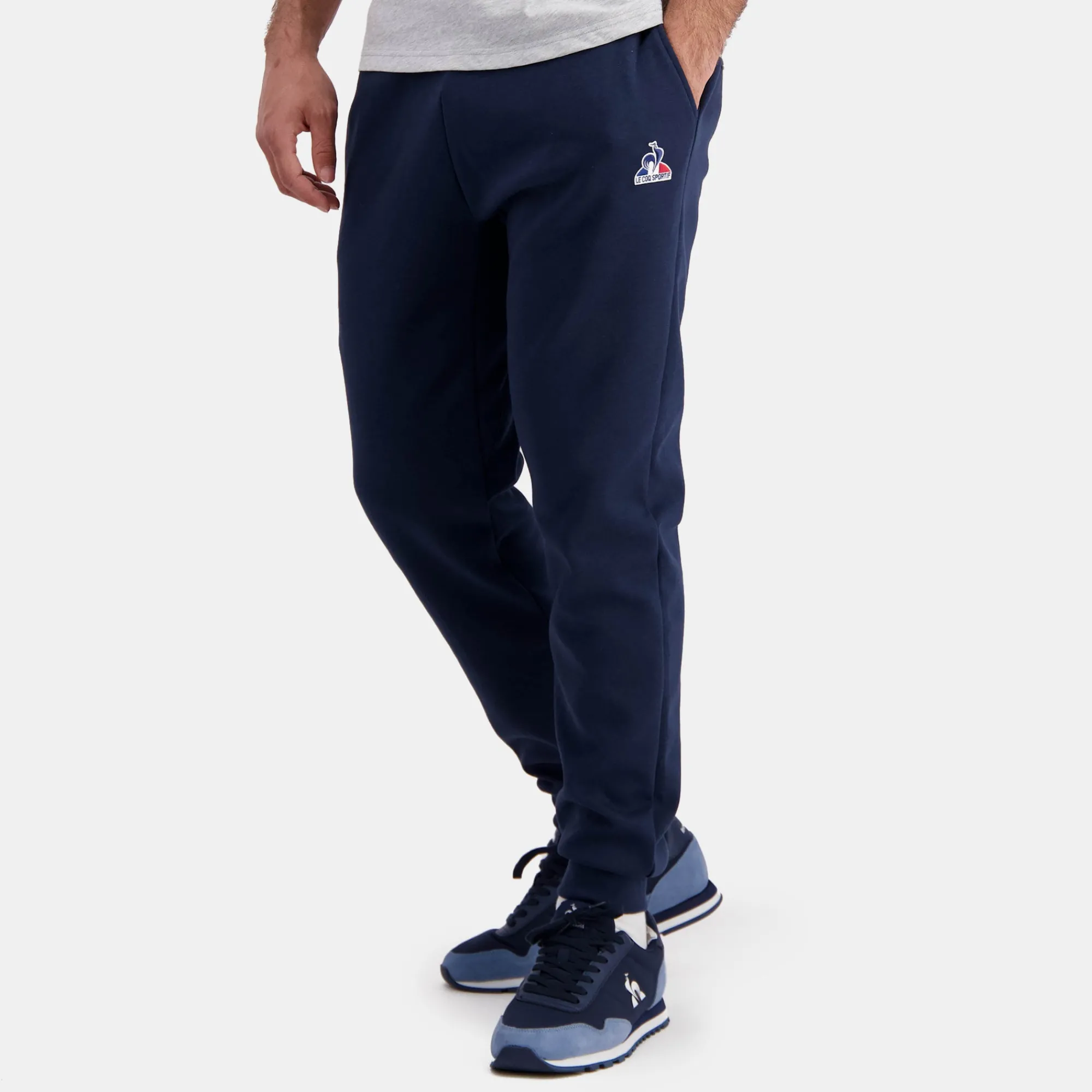 Sale Essentiels Pantalon Regular bleu marine Homme Homme Pantalons Et Joggings